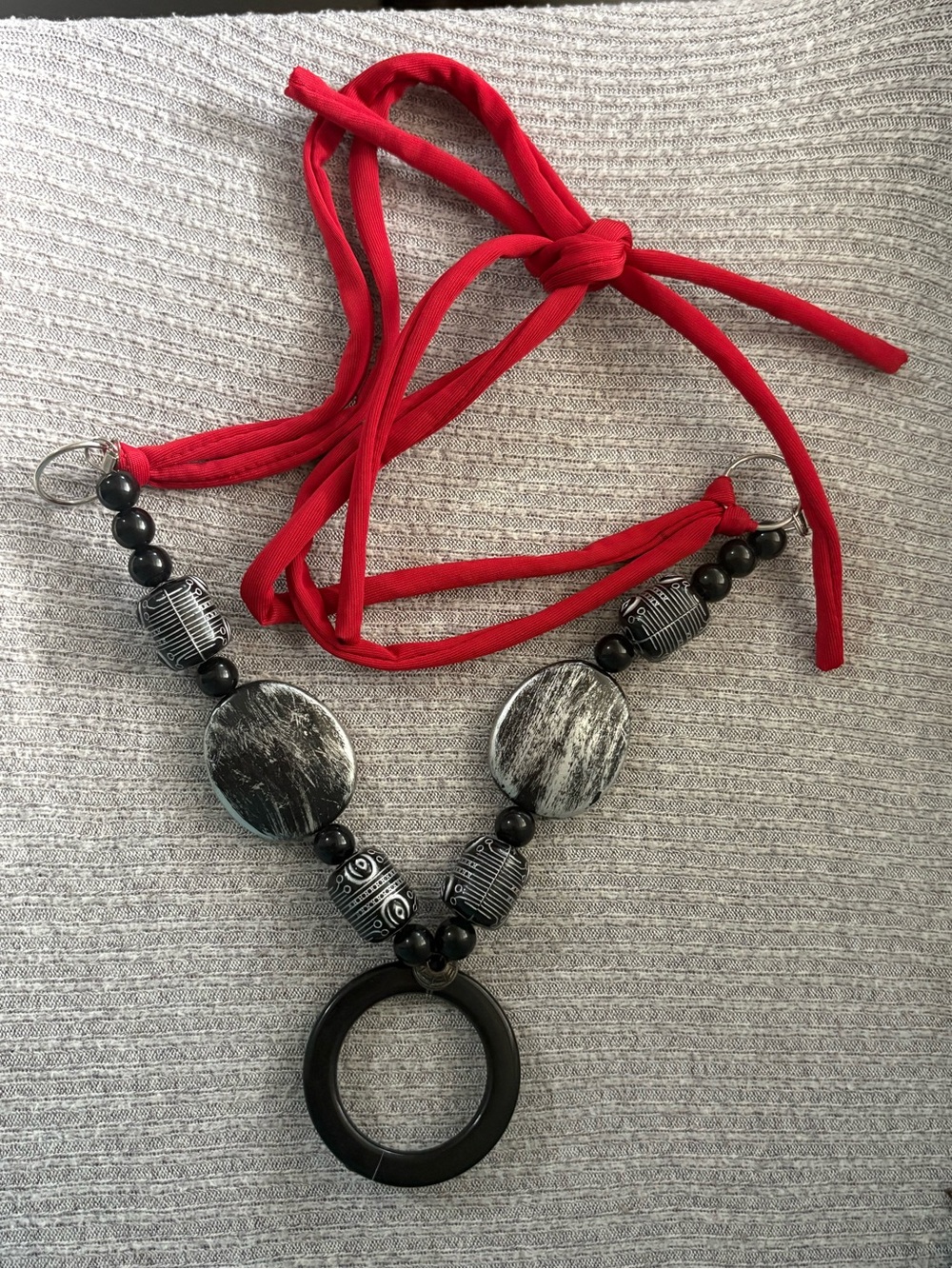Black & gray beaded chunky 3-stranded red string necklace